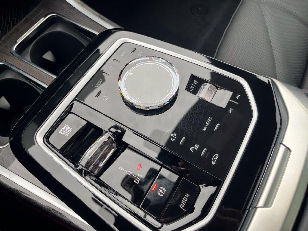 New 2026 Gray BMW 740i image 18