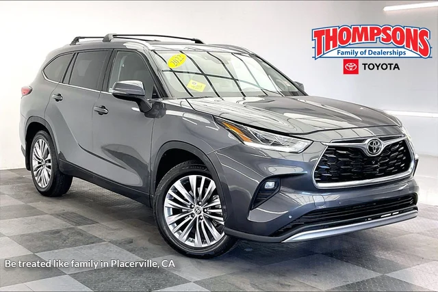 2022 Toyota Highlander Platinum
