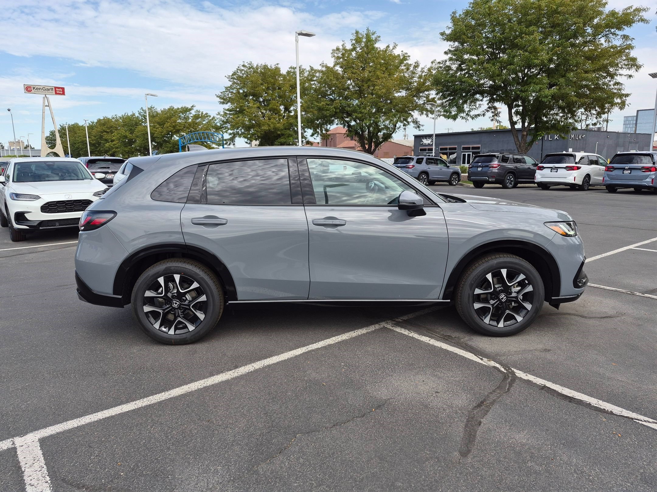 New 2027 Urban Gray Pearl Honda EX-L image 2