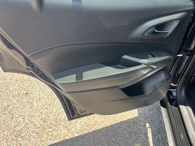 Used 2025 Black Chevrolet LT image 24