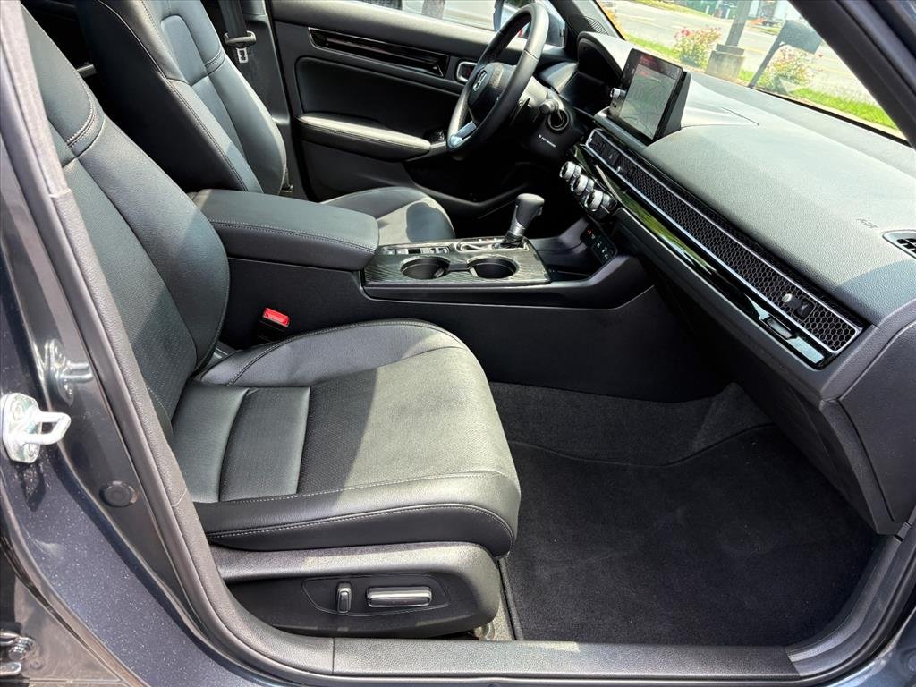 2026 Honda Civic Hatchback Sport Touring - Photo 17