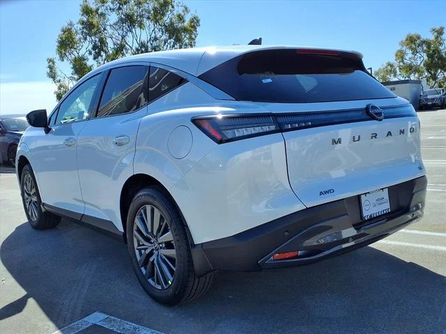 New 2026 Everest White Pearl TriCoat Nissan SL image 10