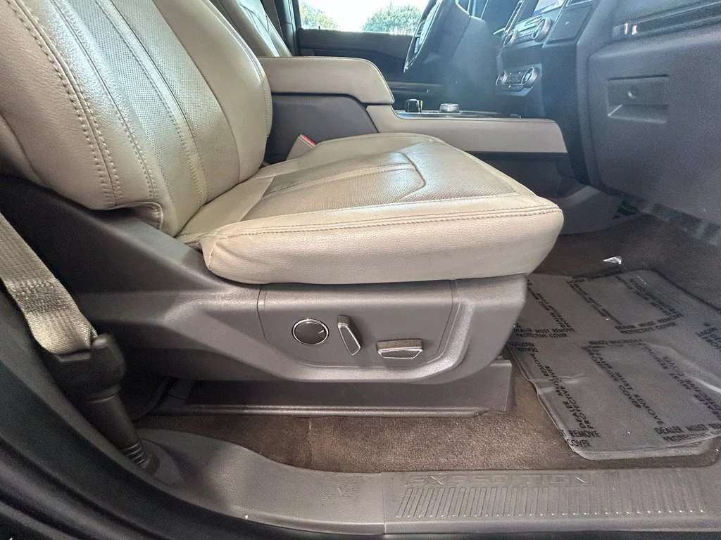 Used 2021 Black Ford Limited image 26