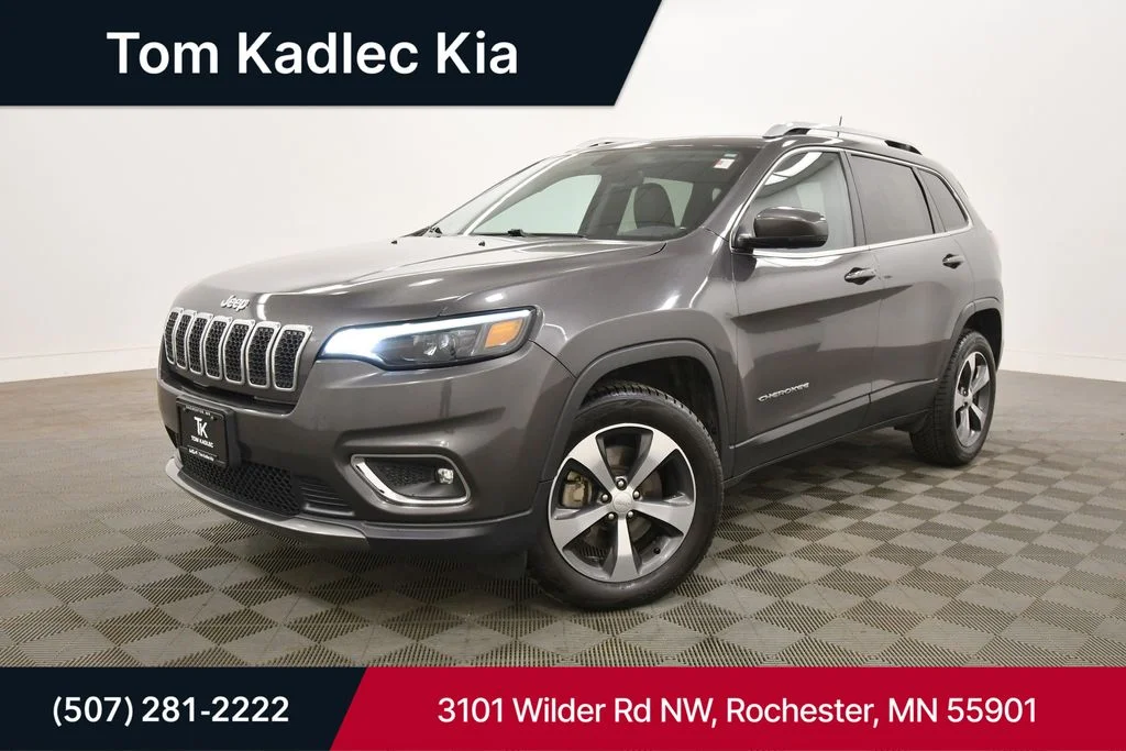 Used 2019 Gray Jeep Limited image 1