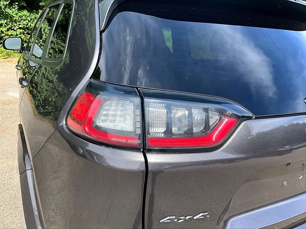Used 2020 Gray Jeep Limited image 33