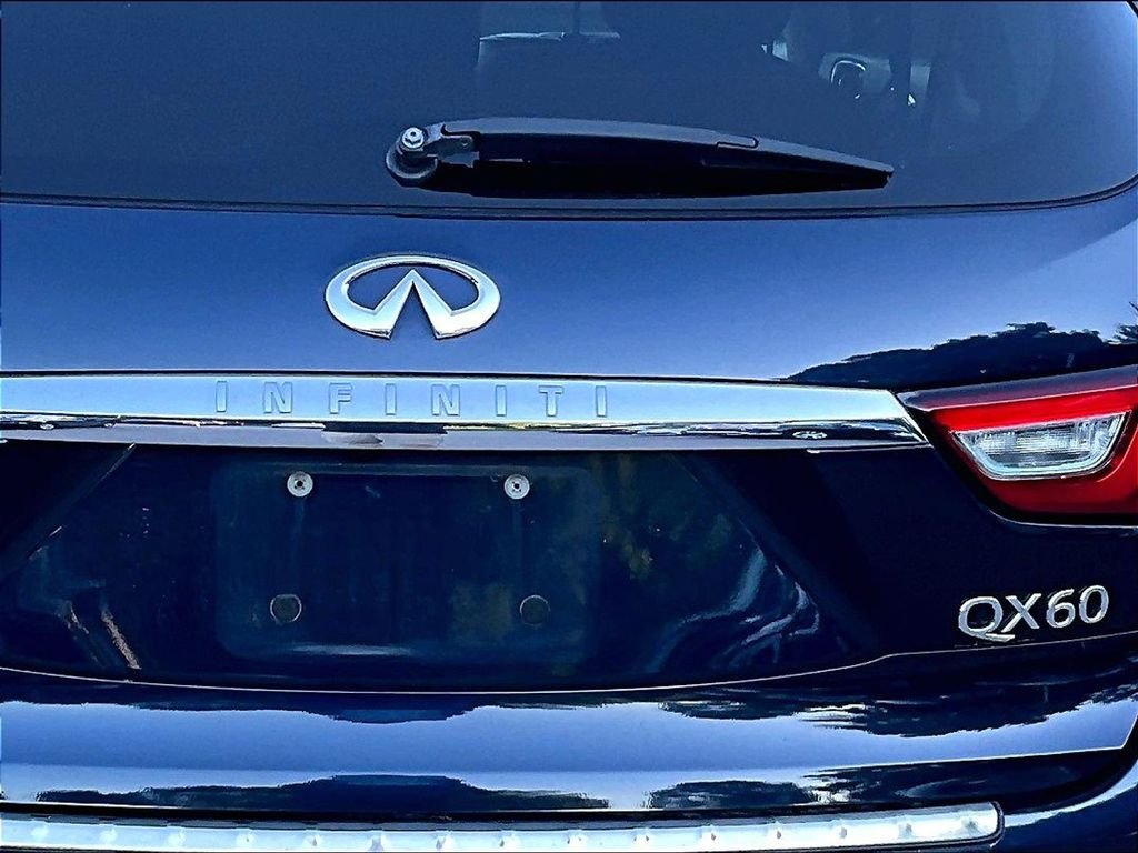 Used 2016 Blue INFINITI Base image 10