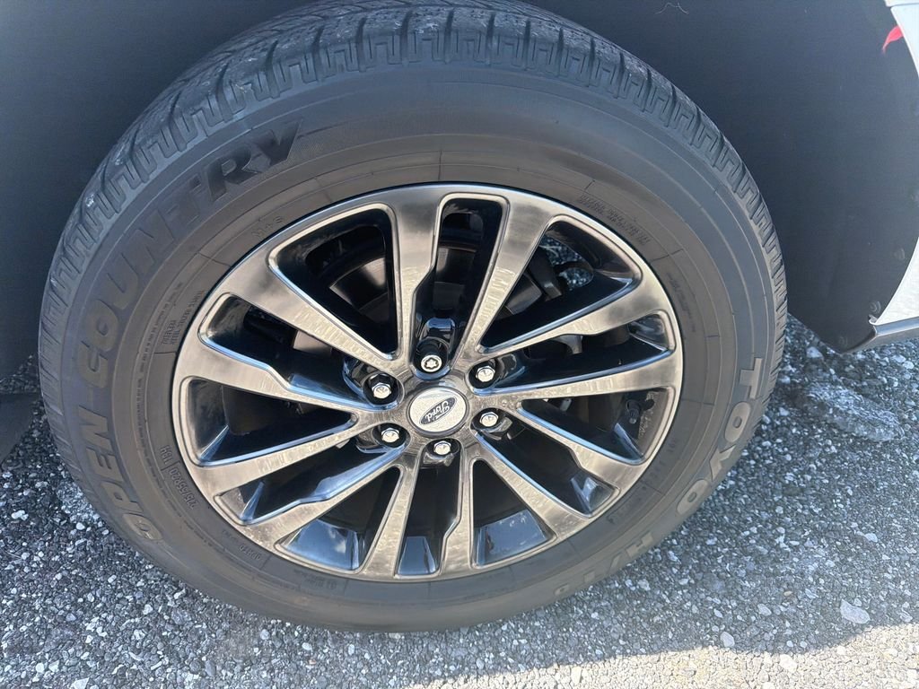 Used 2021 White Metallic Ford Limited image 17