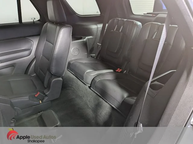 Used 2015 Silver Ford XLT image 35