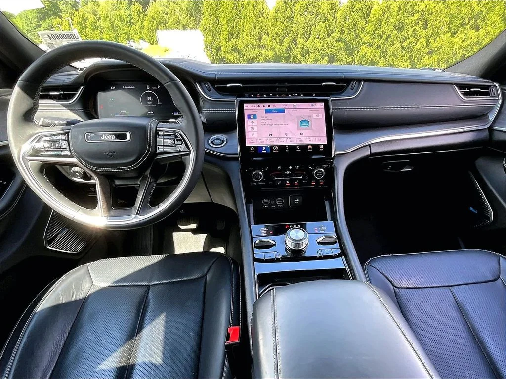 Used 2022 White Jeep Overland 4xe image 21