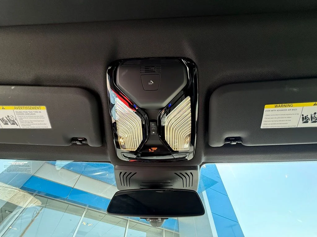 Used 2022 Black BMW sDrive30i image 34