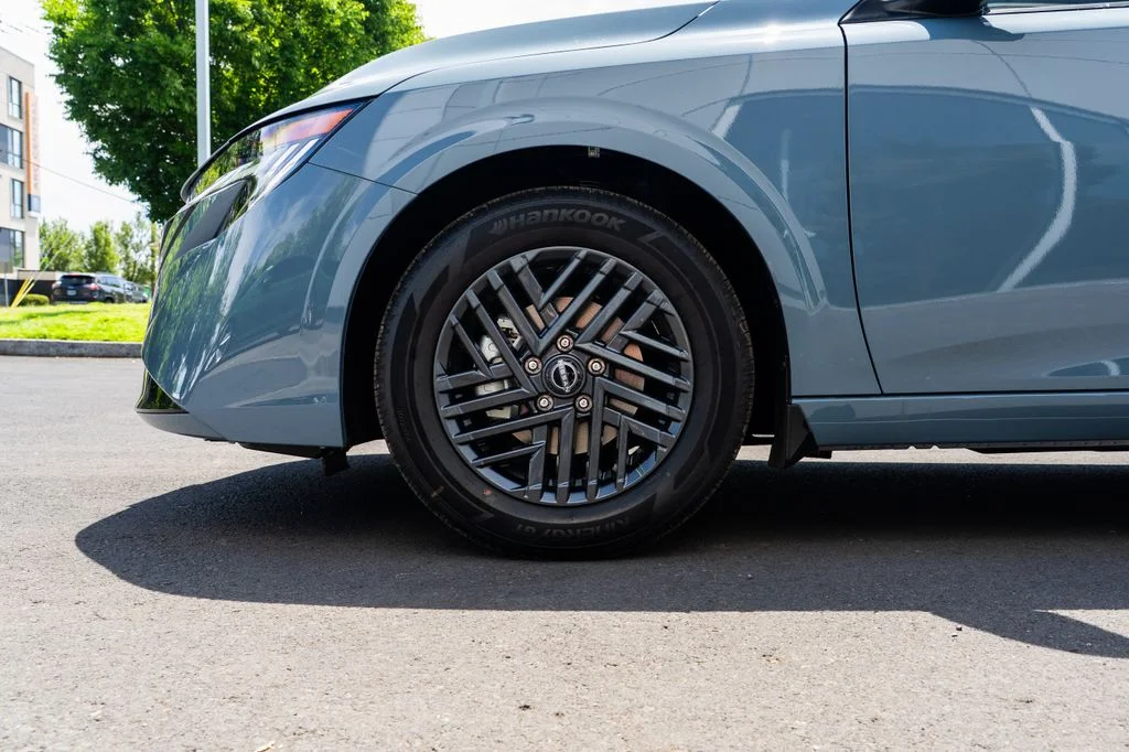 New 2026 Atlantic Gray Metallic Nissan SV image 7