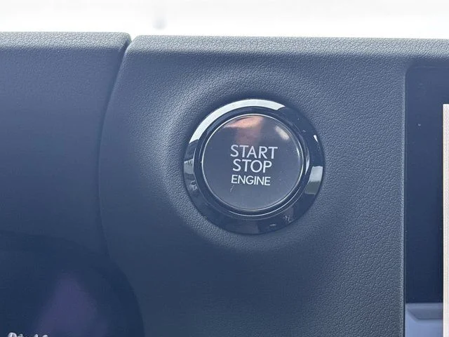 Used 2024  Lexus 550 Overtrail+ image 32