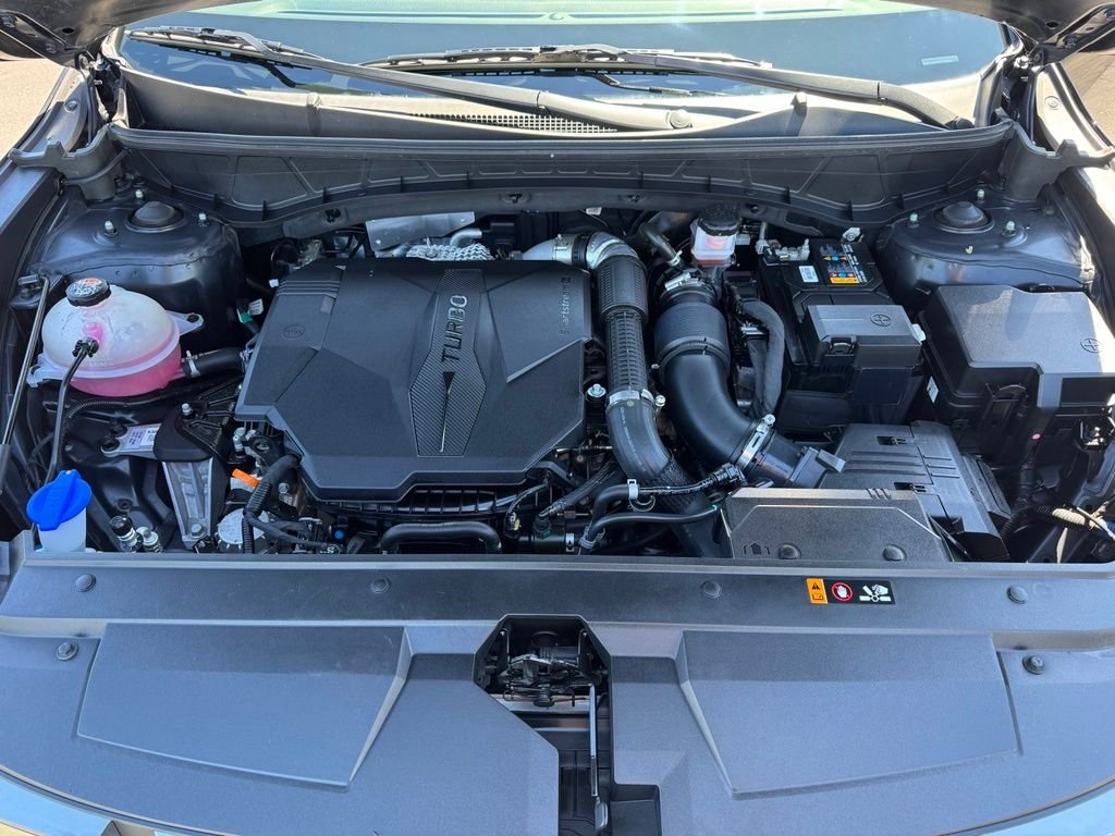 2022 Hyundai Santa Cruz Limited - Photo 11