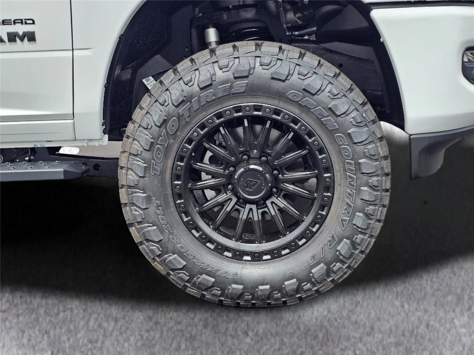 2026 RAM 2500 Big Horn - Photo 6