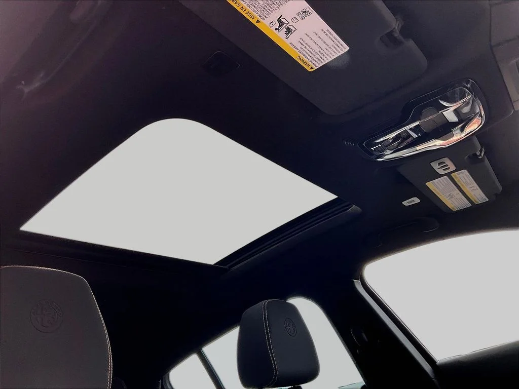 Used 2024 Grigio Alfa Romeo Ti image 26