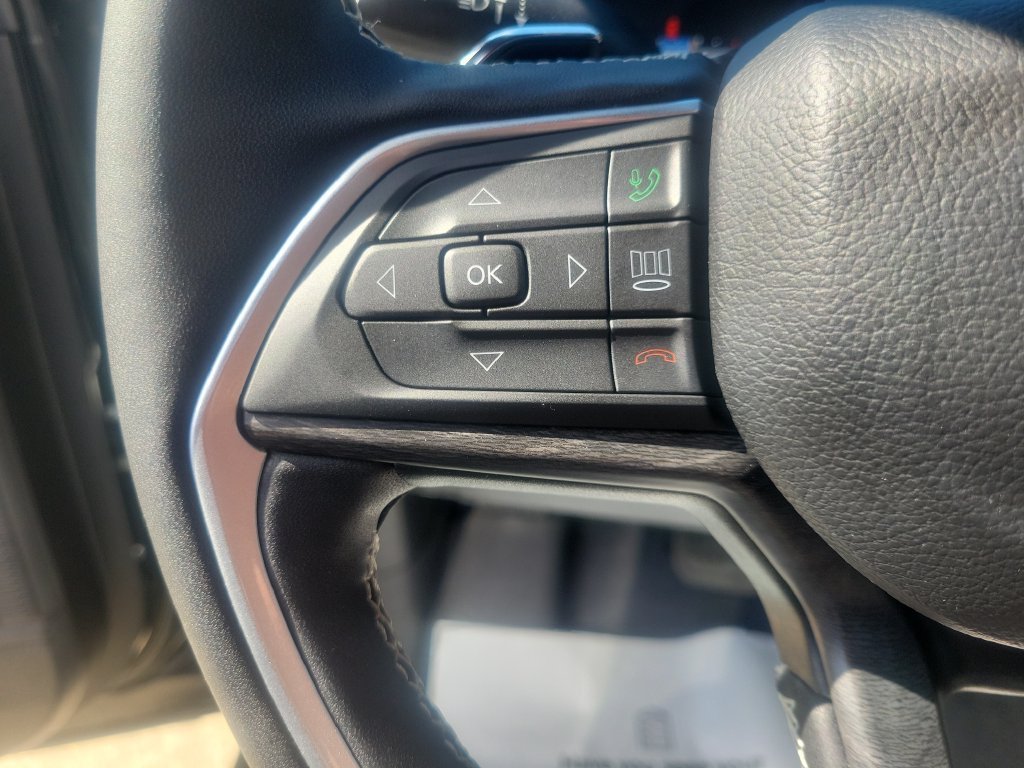 Used 2025 Black Jeep Limited image 20