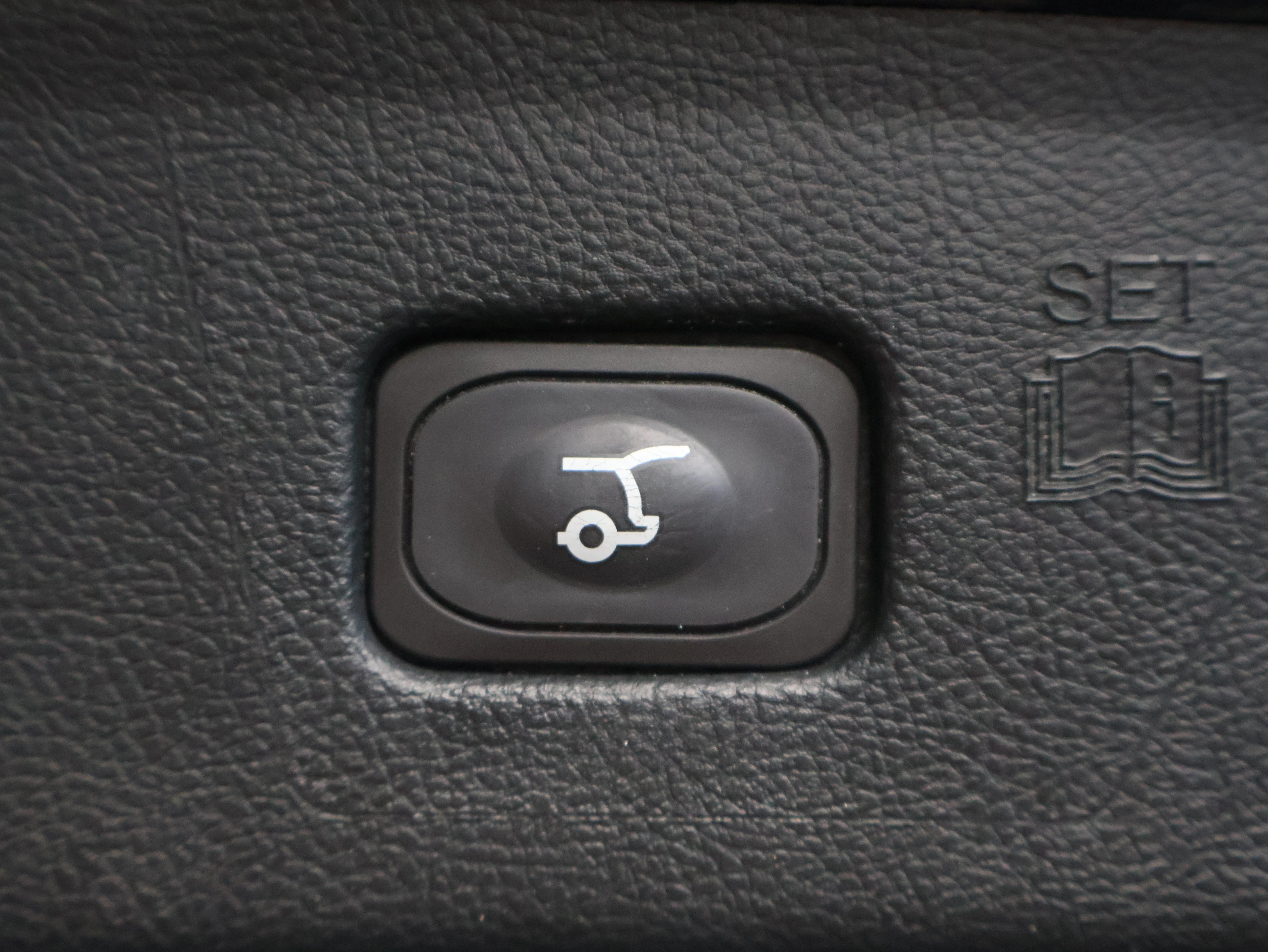 Used 2022 Stone Blue Metallic Ford SEL image 7