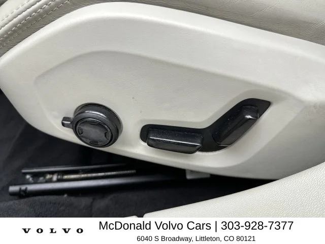 Used 2019 Red Volvo T6 Inscription image 12