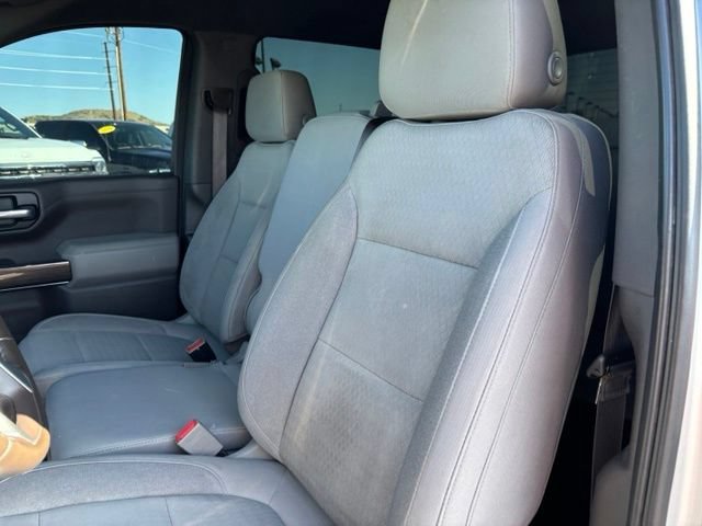Used 2019 SILVER ICE METALLIC Chevrolet LT image 13