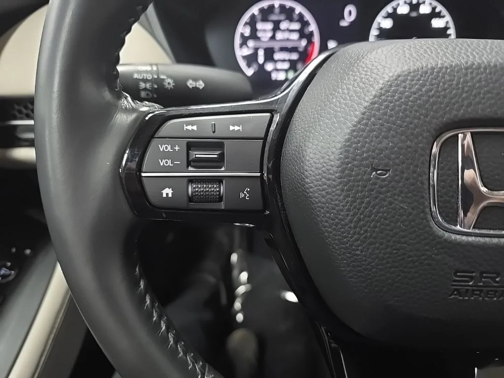 Used 2023 Gray Honda EX-L image 20