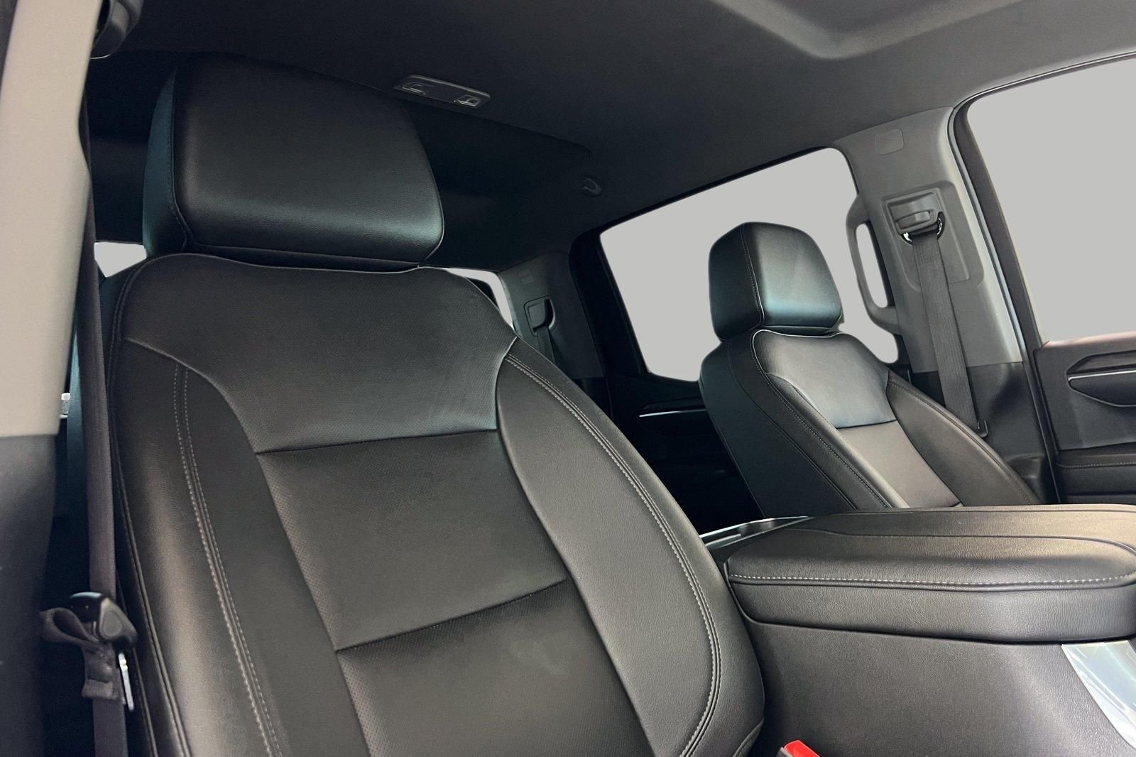Used 2023 Silver GMC SLT image 18
