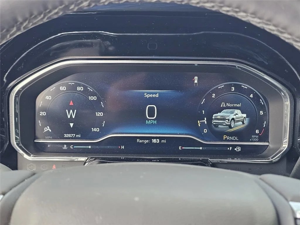 Used 2023 Sterling Gray Metallic Chevrolet LT image 21