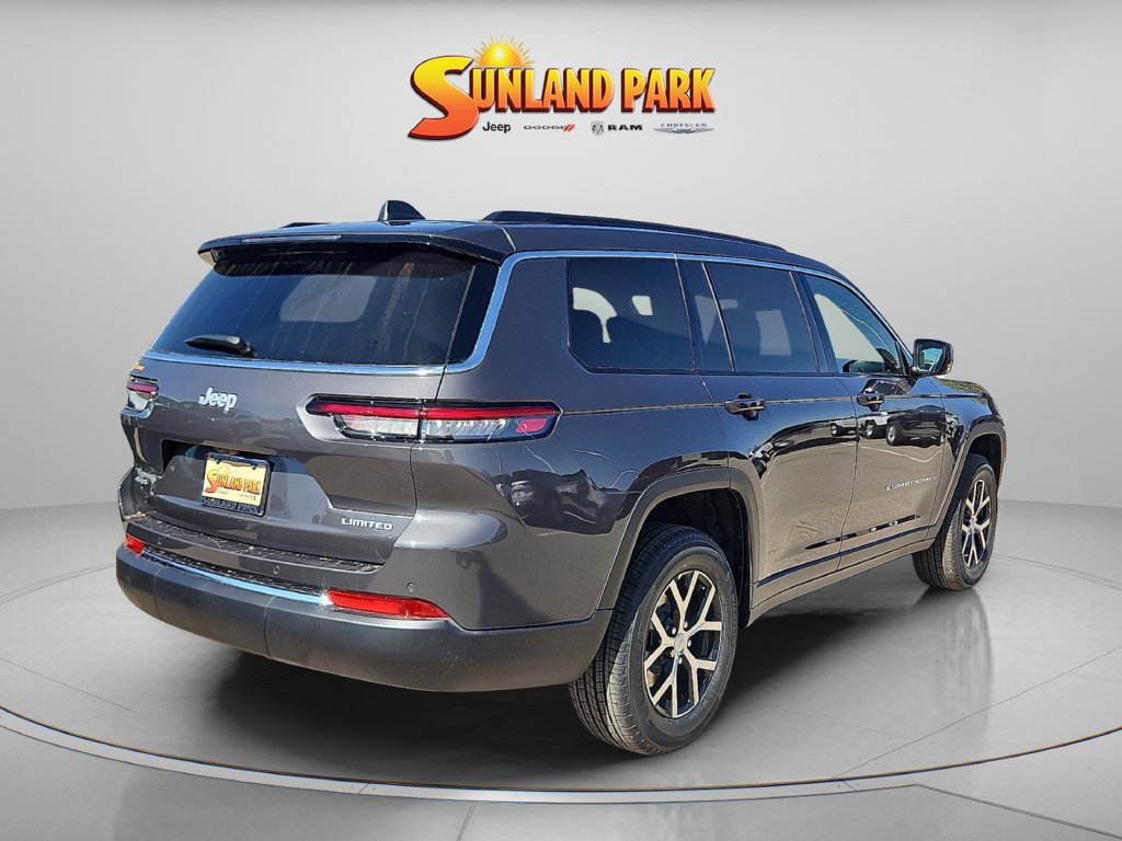 New 2025 Baltic Gray Metallic Clear-Coat Exterior Paint Jeep Limited image 7