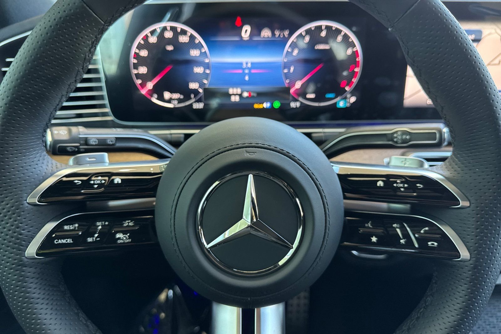 New 2026 MANUFAKTUR Alpine Grey Mercedes-Benz GLS 450 image 25