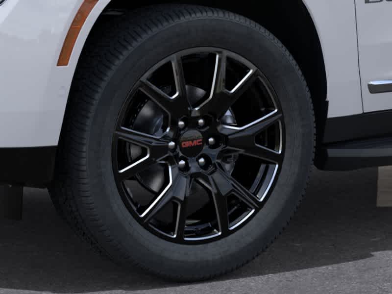 2026 GMC Yukon Denali - Photo 9