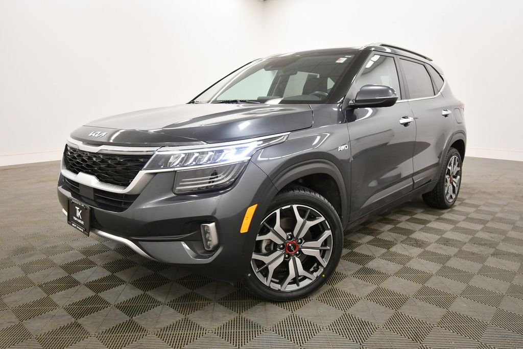 Certified 2023 Kia Seltos SX with VIN KNDETCA2XP7457107 for sale in Rochester, Minnesota