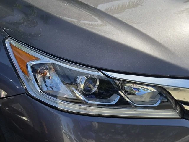 Used 2017 Gray Honda EX-L image 12