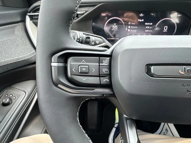 New 2026 Bright White Clearcoat Jeep Laredo image 20
