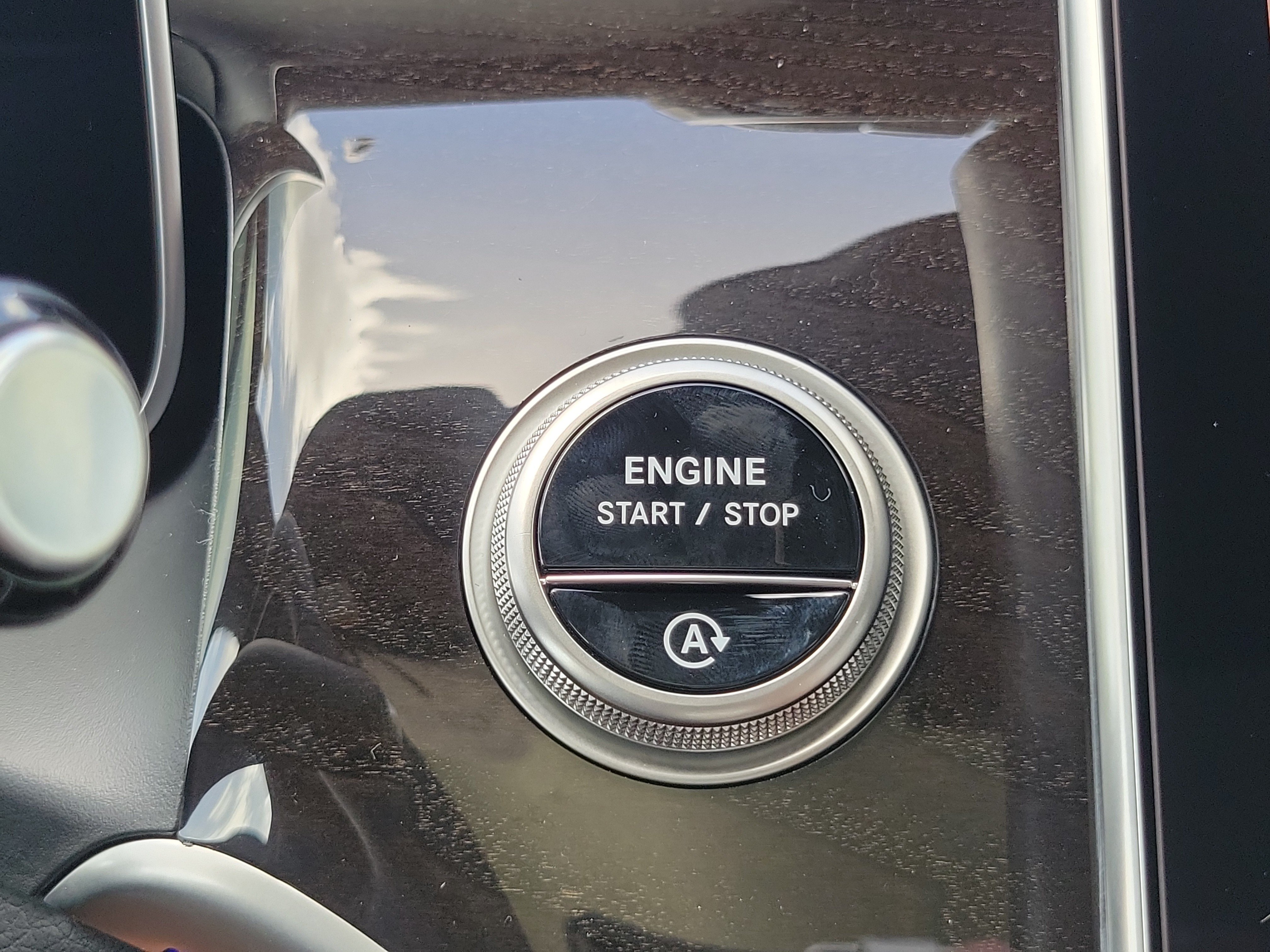 New 2026 Verde Silver Metallic Mercedes-Benz GLC 300 image 62