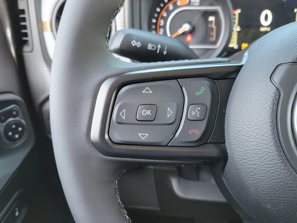 2026 Jeep Wrangler 4-Door photo 5