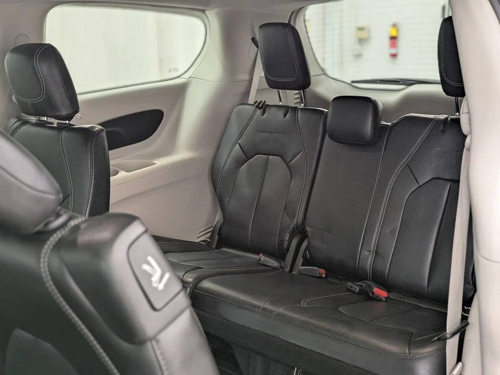 Used 2024 White Chrysler Touring L image 13