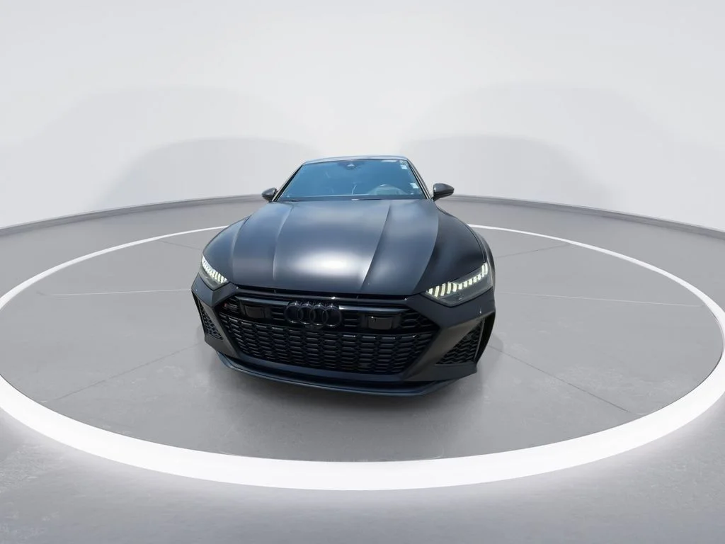 Used 2021  Audi 4.0T image 3