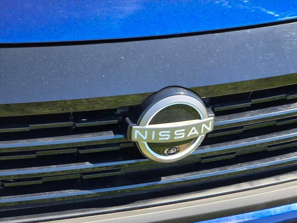 Used 2025 Blue Nissan SR image 14