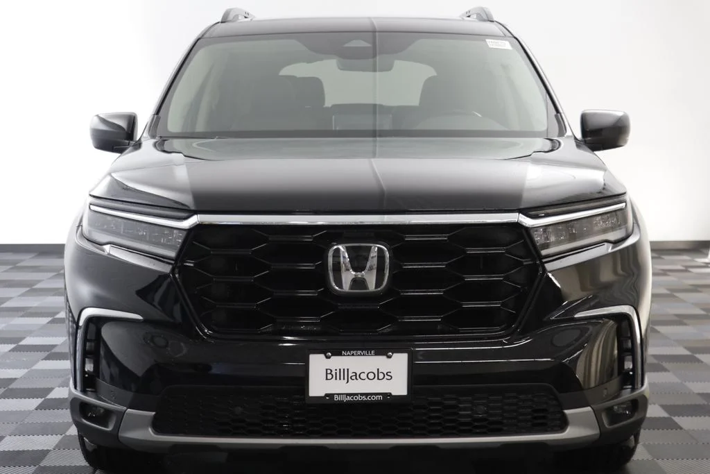 Used 2024 Crystal Black Pearl Honda Touring image 22