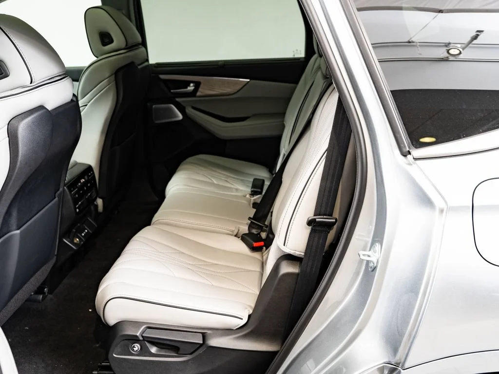 New 2026 Solar Silver Metallic Acura Advance Package image 44