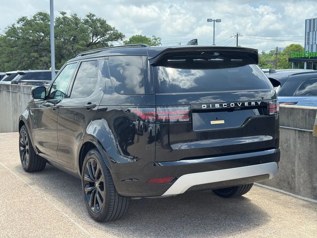 New 2026 Santorini Black Land Rover Gemini Edition image 6