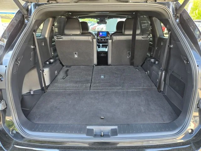 2025 Toyota Highlander XSE - Photo 18