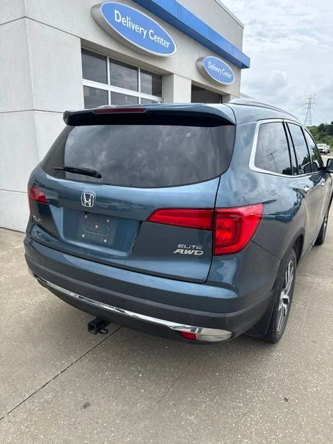Used 2018  Honda Elite image 16