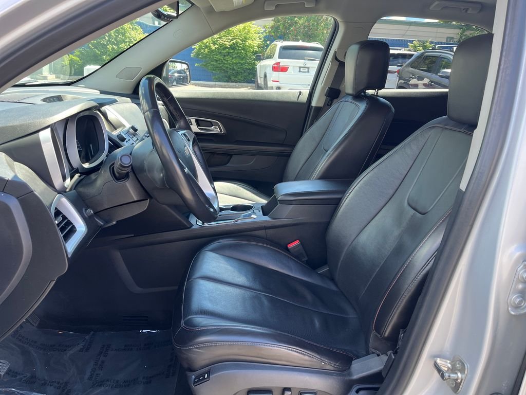 Used 2015 Silver Chevrolet LTZ image 9