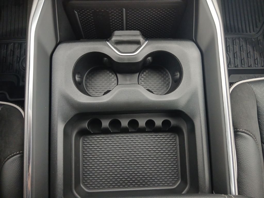 2026 RAM 1500 Laramie - Photo 28