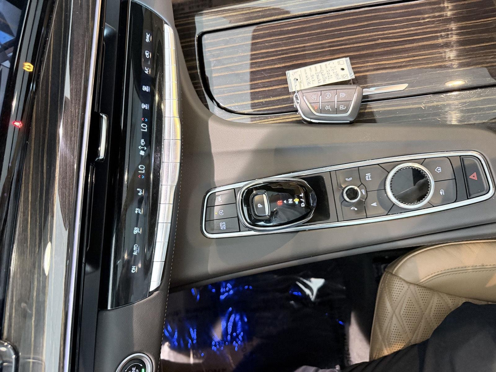 Used 2021 Crystal White Tricoat Cadillac Premium Luxury image 53