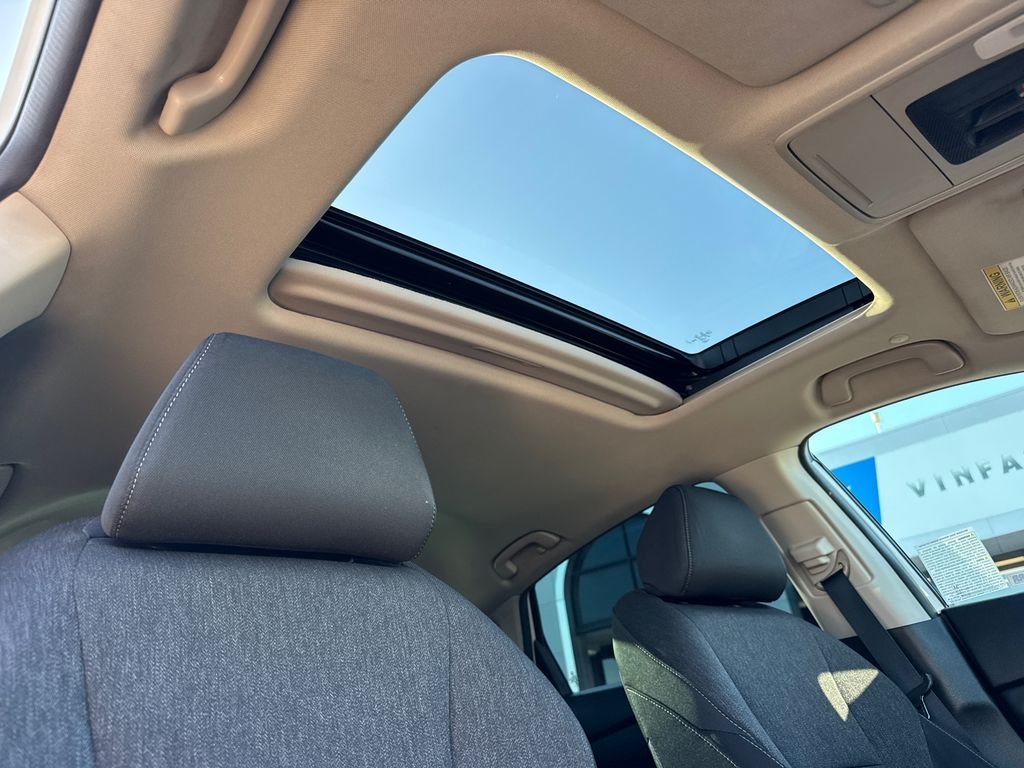 Used 2024 White Honda EX image 12