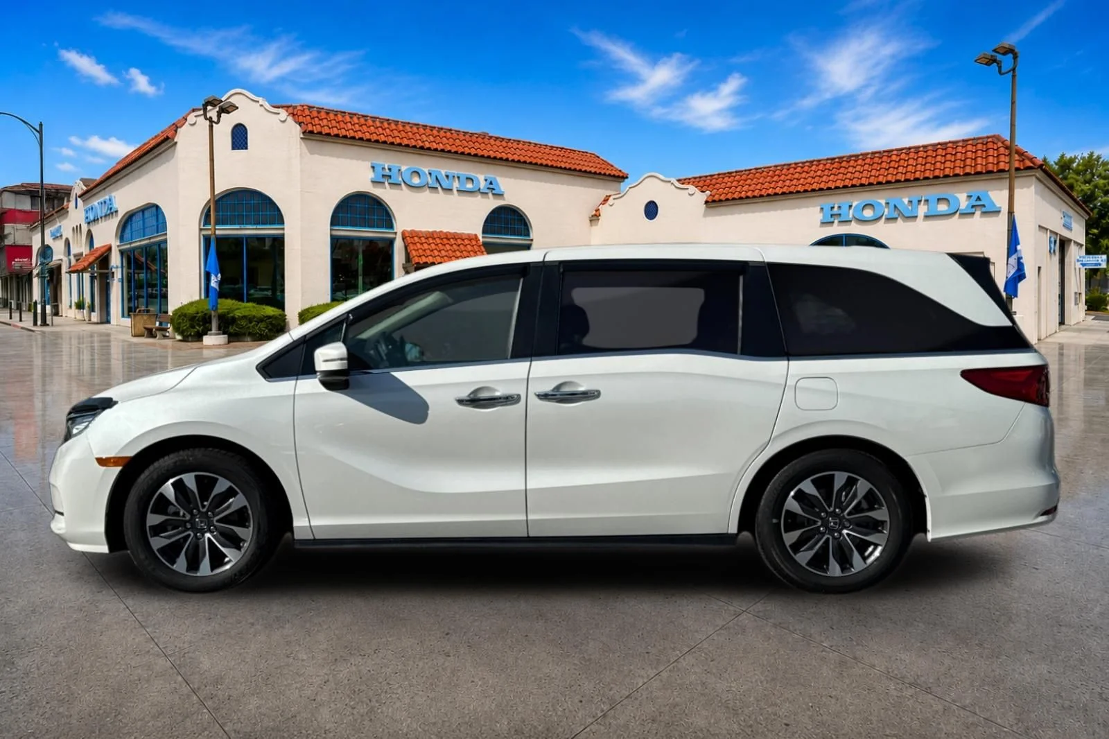 Certified Used 2022 Platinum White Pearl Honda EX-L image 7