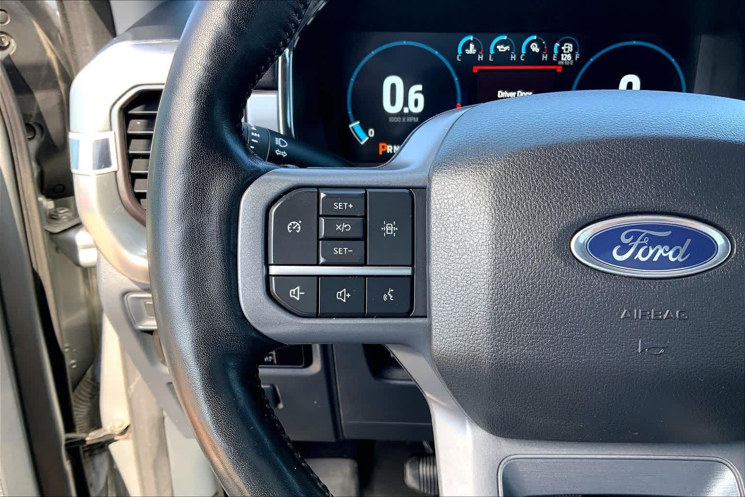 Used 2023 Iconic Silver Metallic Ford LARIAT image 24