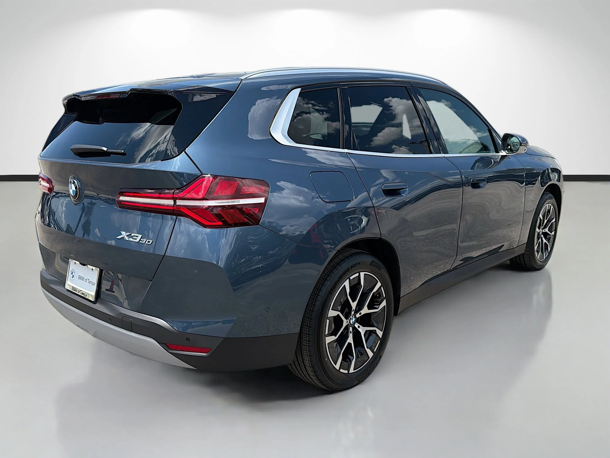 New 2026 Arctic Race Blue metallic BMW 30 xDrive image 3