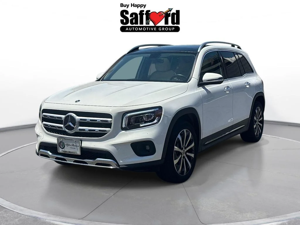 2023 Mercedes-Benz GLB GLB 250 4MATIC's photo